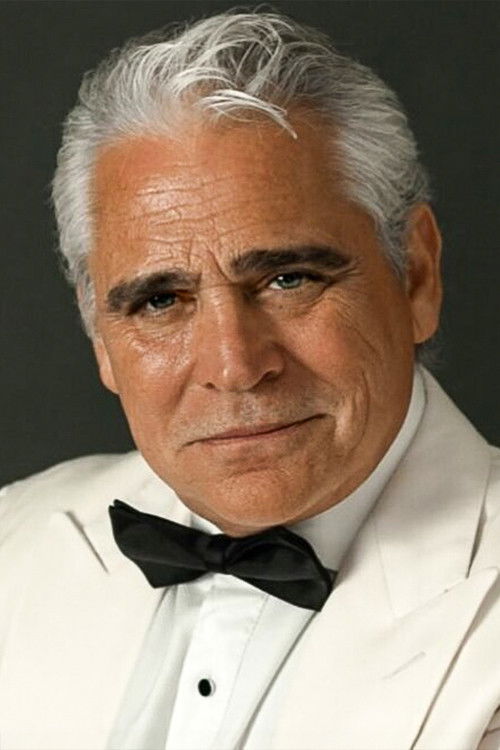 Tolga Savacı backdrop