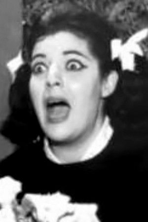 Simoni Xynopoulou backdrop