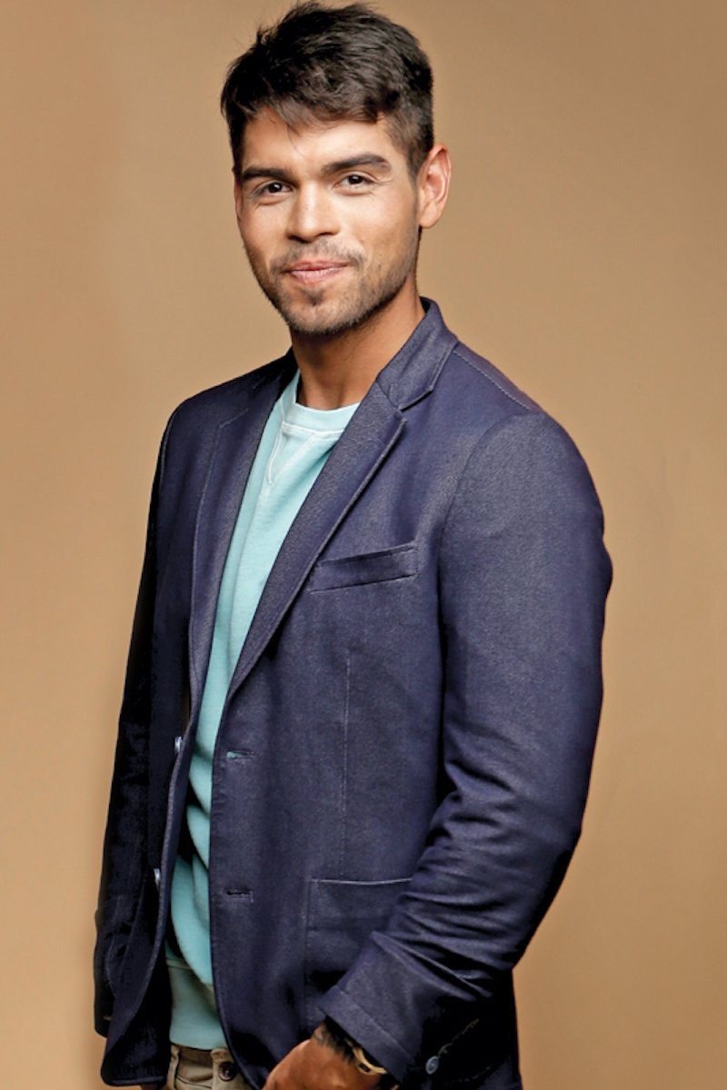 Ivan Carapiet backdrop