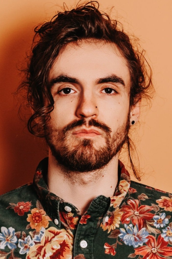 Blair Dunlop backdrop