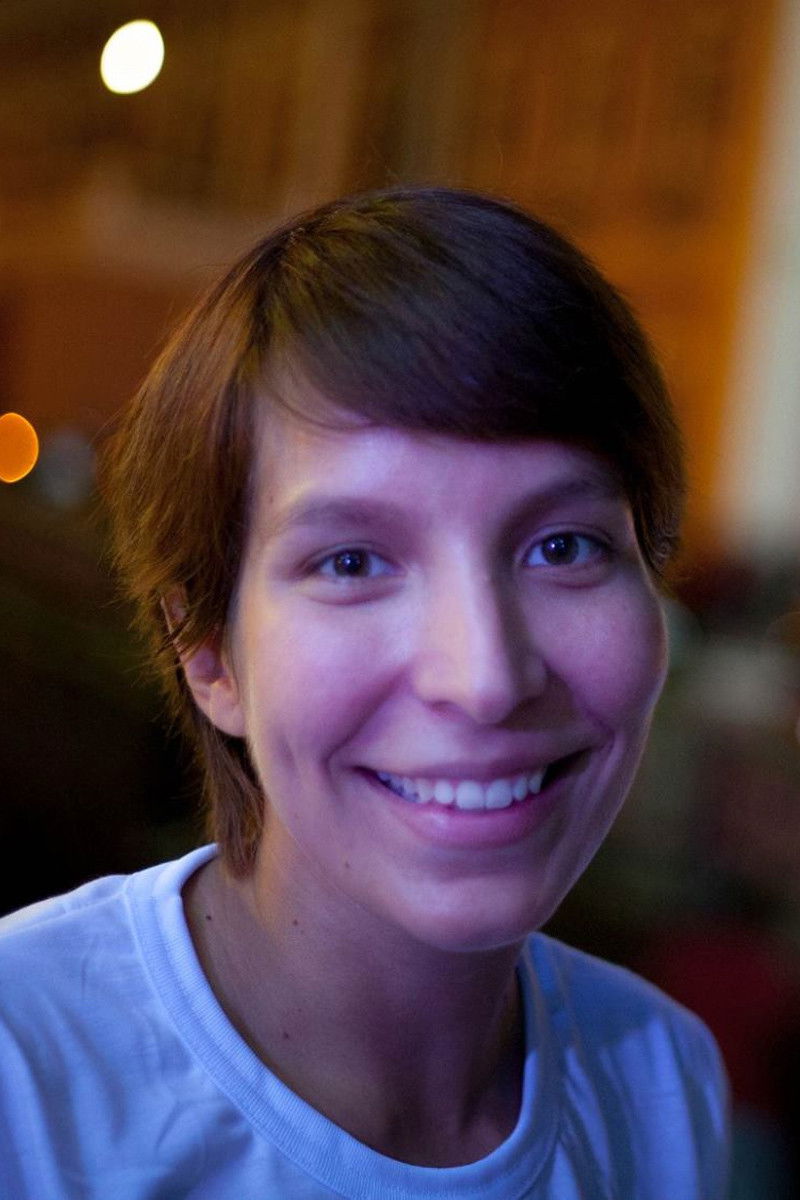 Ana Paula Oliveira backdrop