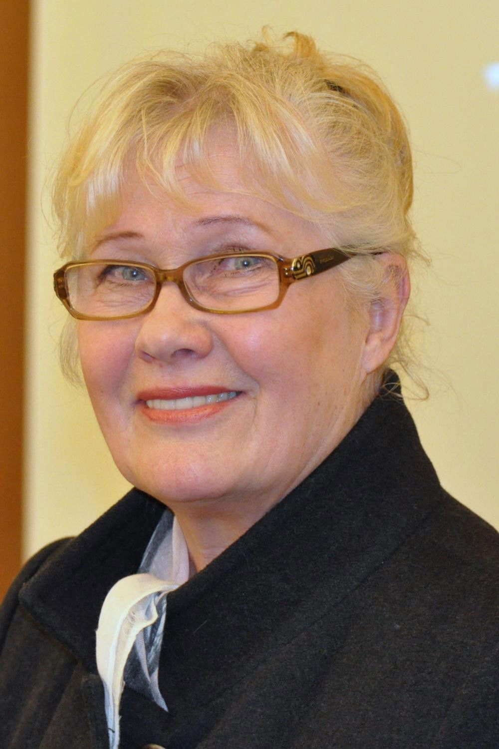 Maija-Liisa Peuhu backdrop