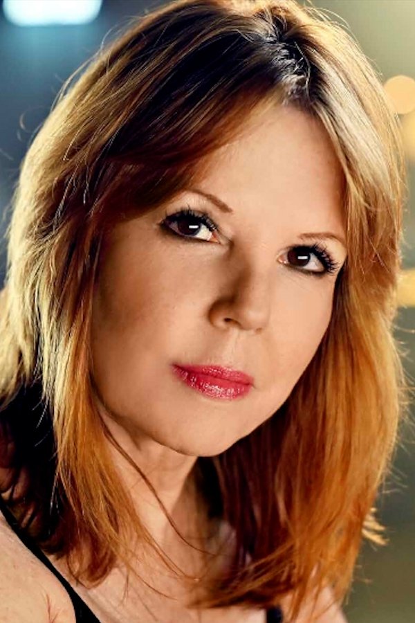 Julie Dolan backdrop