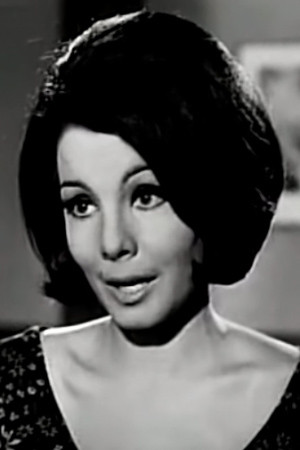 Ellie Loizou backdrop