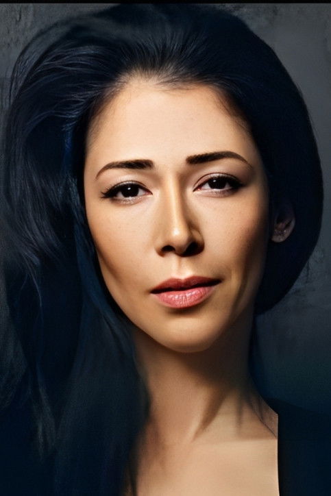 İdil Vural backdrop