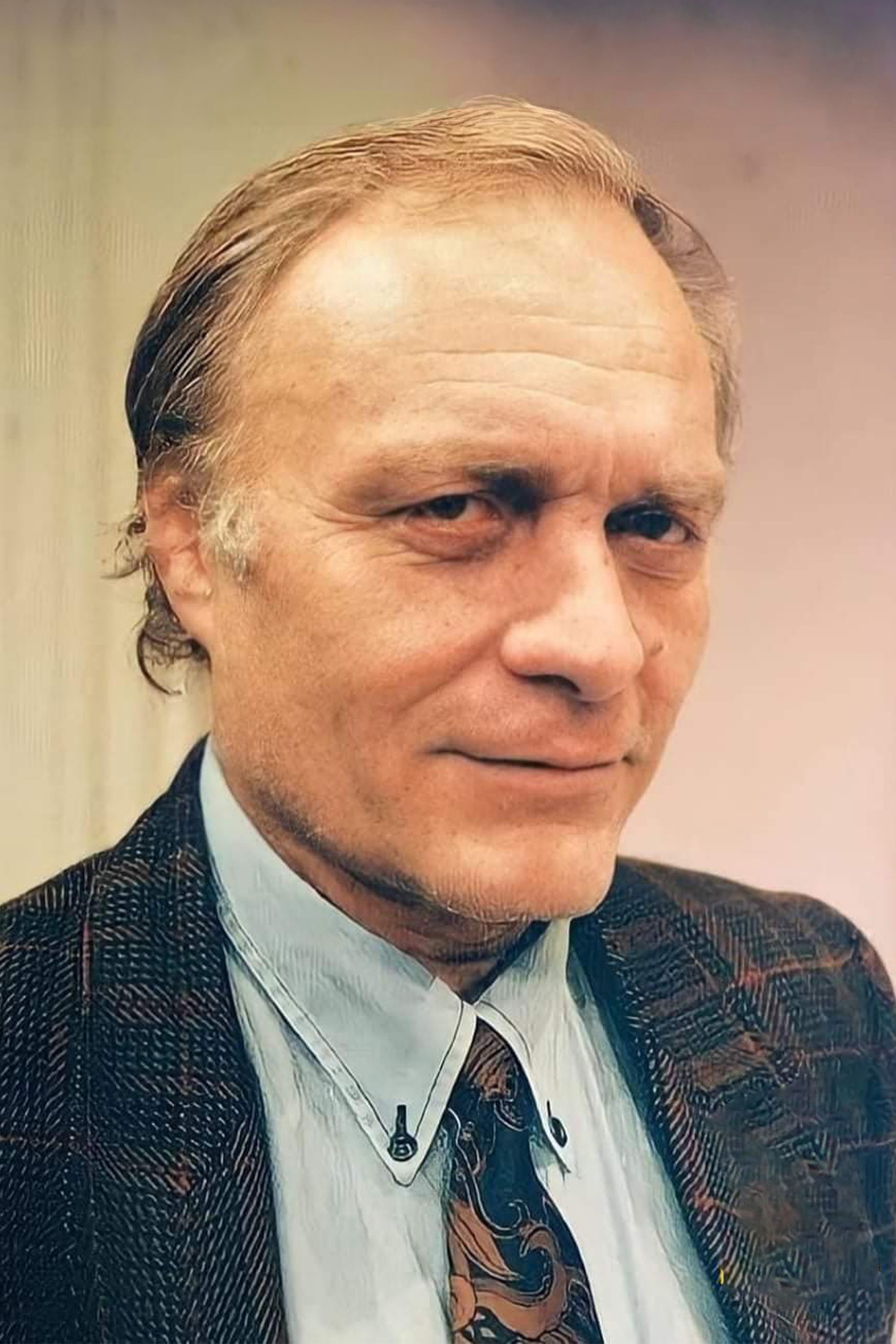 İstemi Betil backdrop