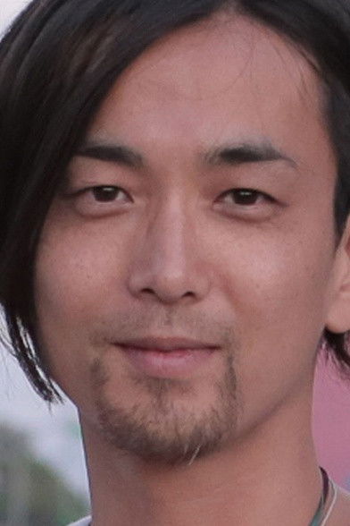 Tadasuke Kotani backdrop