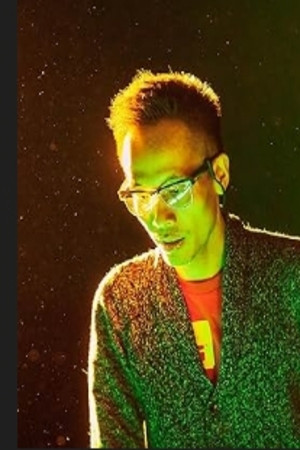 Nguyen-Anh Nguyen backdrop