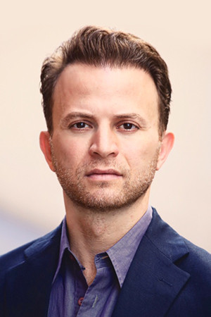 Sami Metwasi backdrop