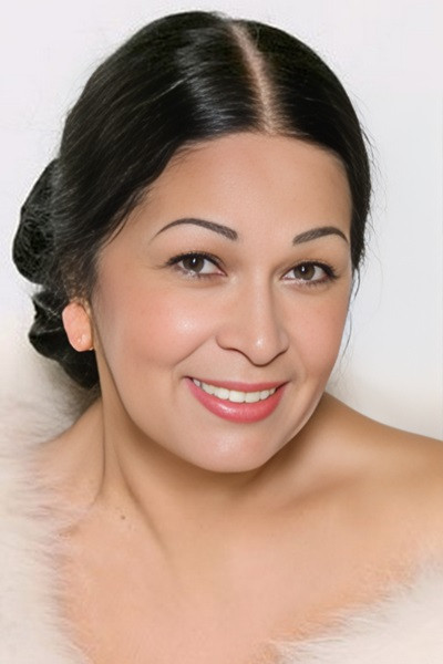 Ekaterina Zhemchuzhnaya backdrop