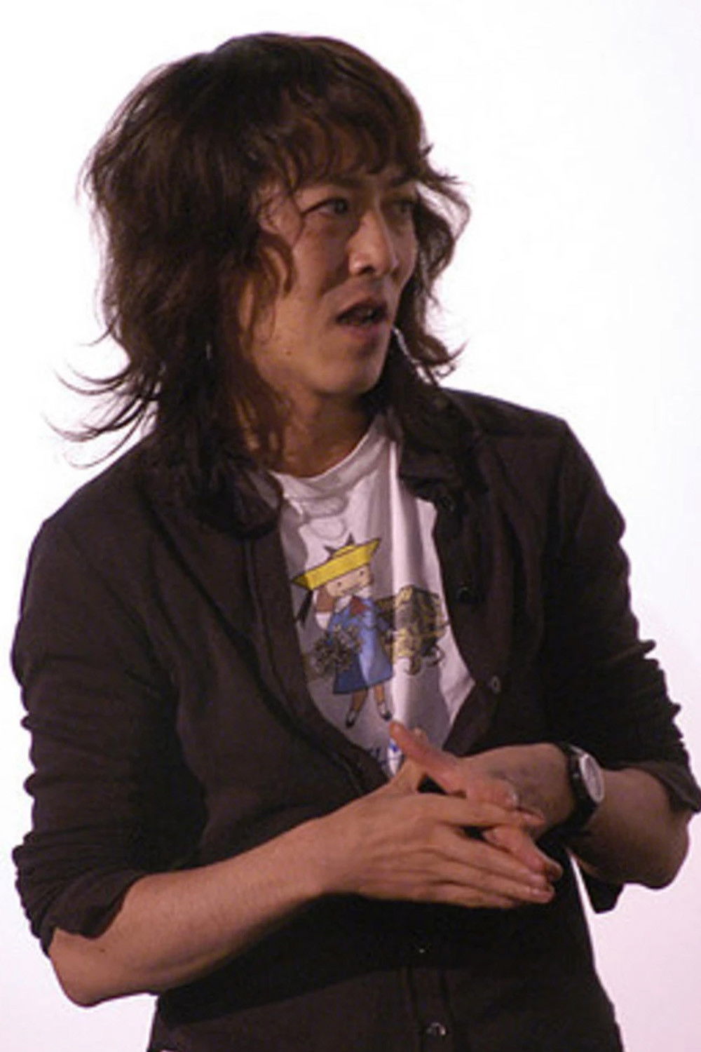 Naoyuki Tsuji backdrop