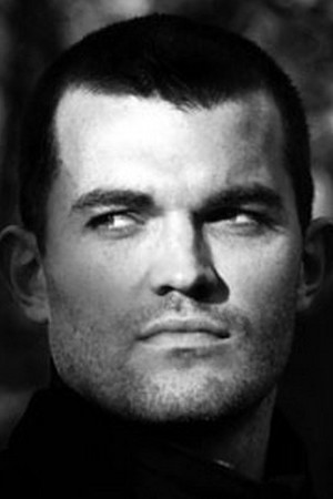 Mateusz Młodzianowski backdrop