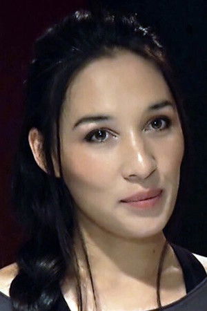 Julia Bui Ngoc backdrop