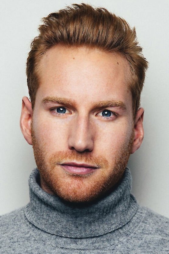 Florian Sebastian Fitz backdrop