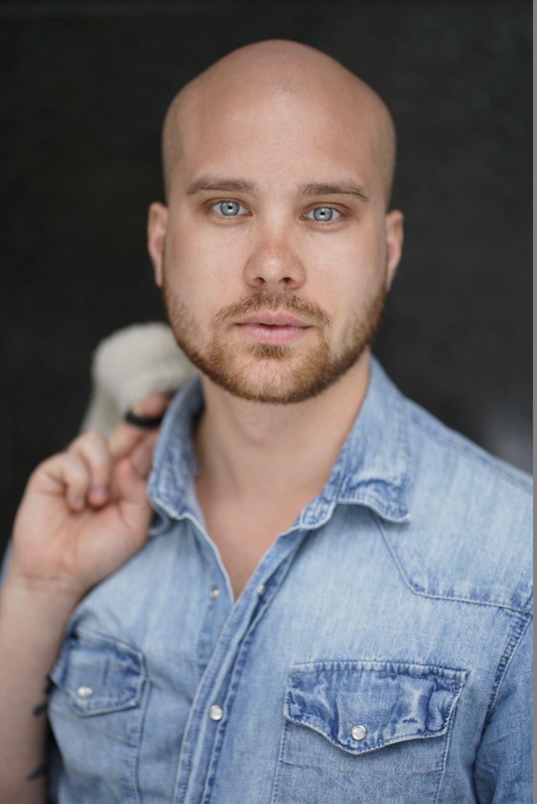 Xander Turian backdrop