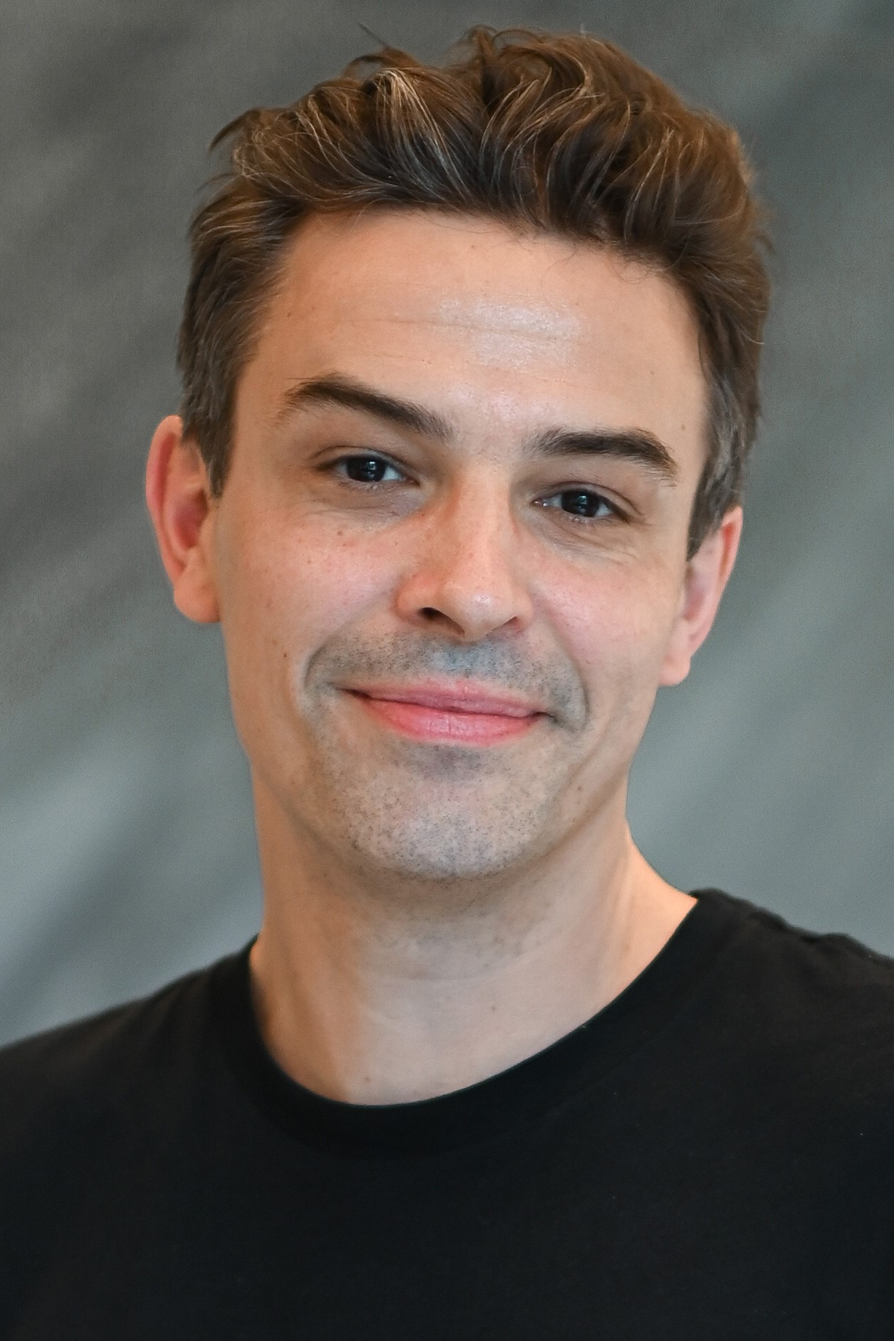 Benjamin Massoubre backdrop