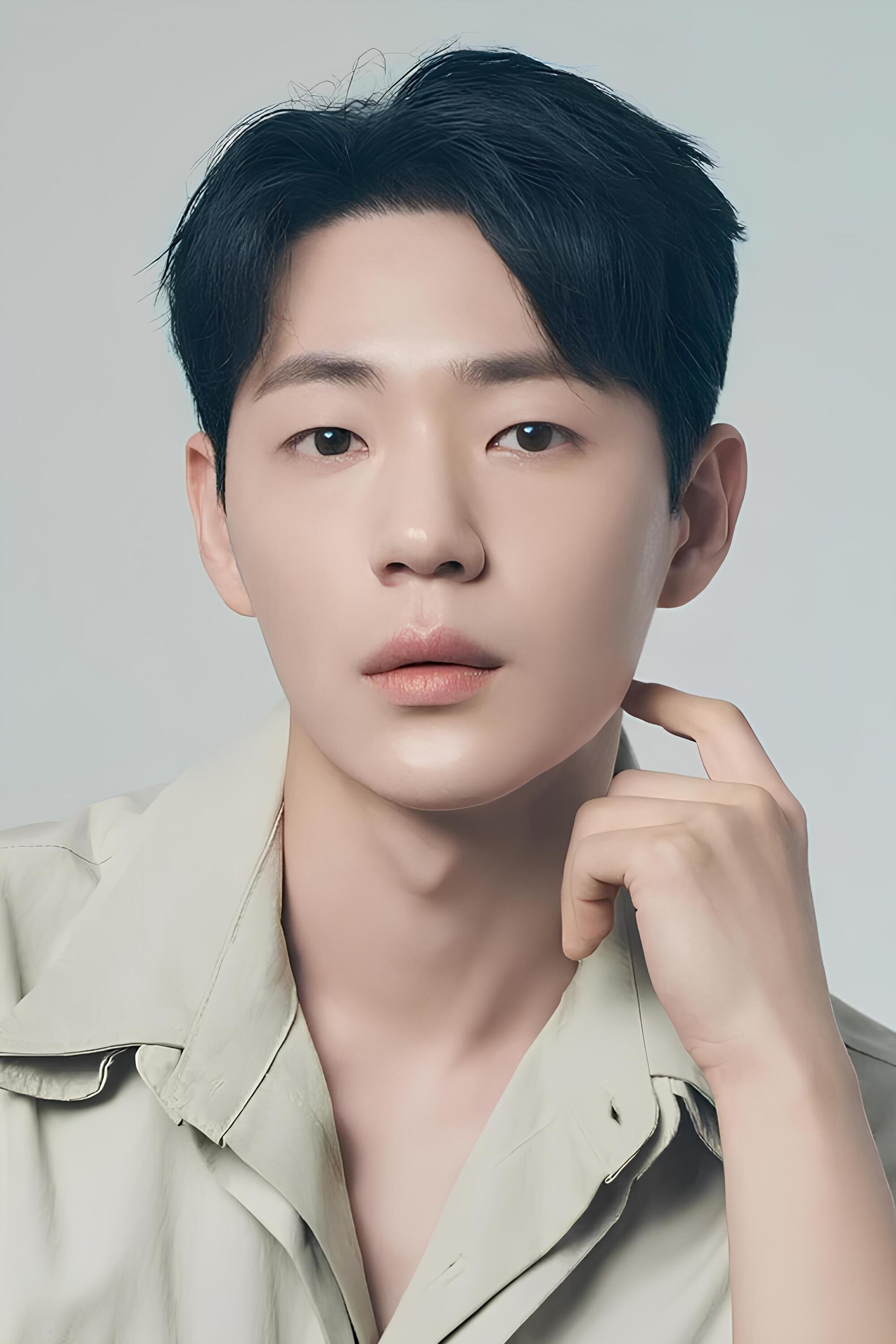 Shin Jae-ha backdrop
