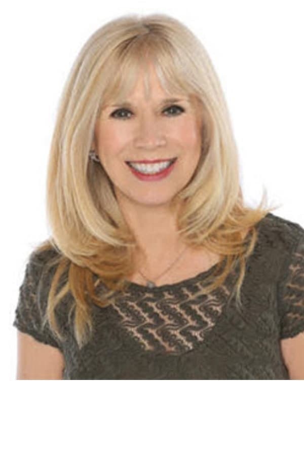 Pegji Li Brenan backdrop