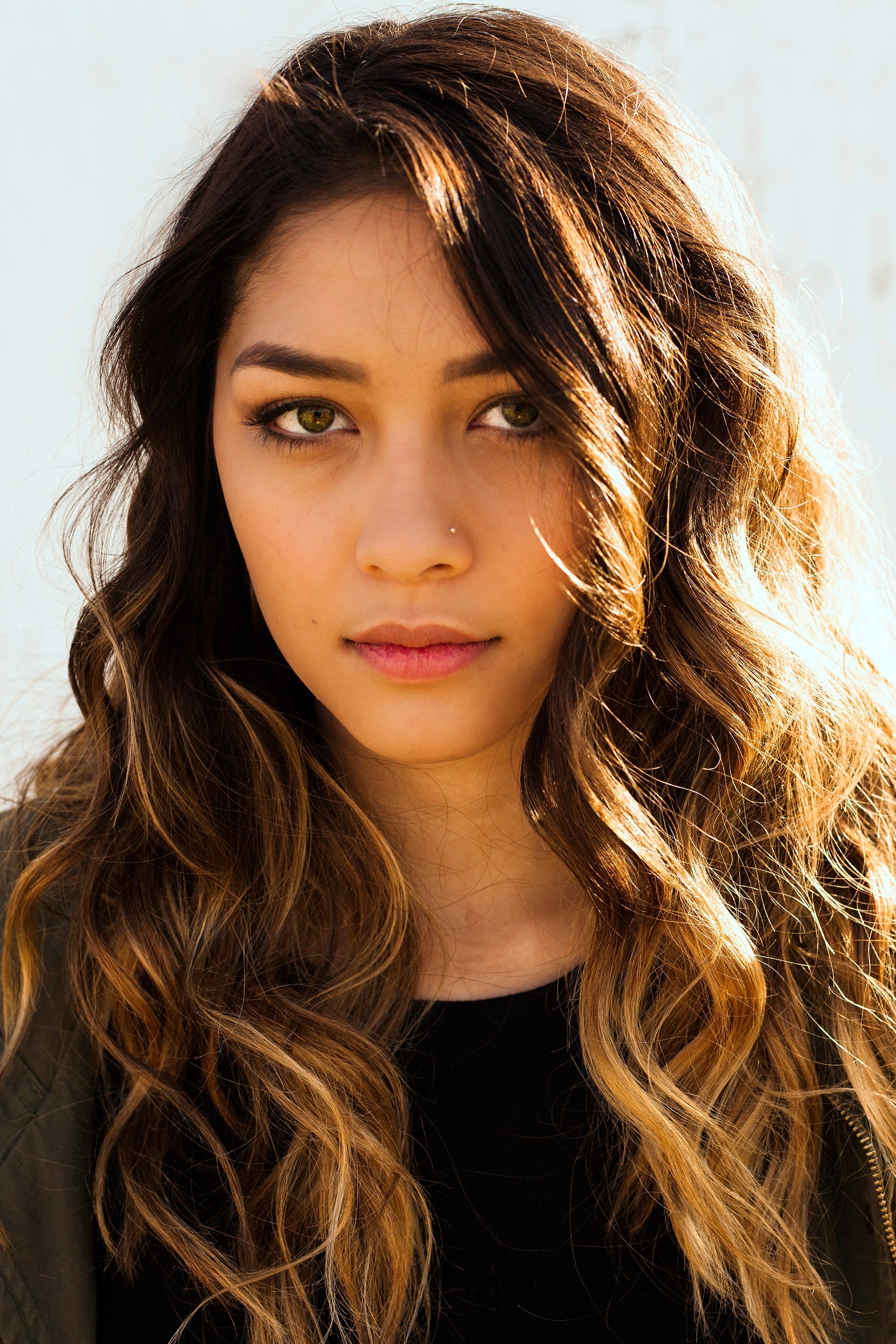 Lulu Antariksa backdrop