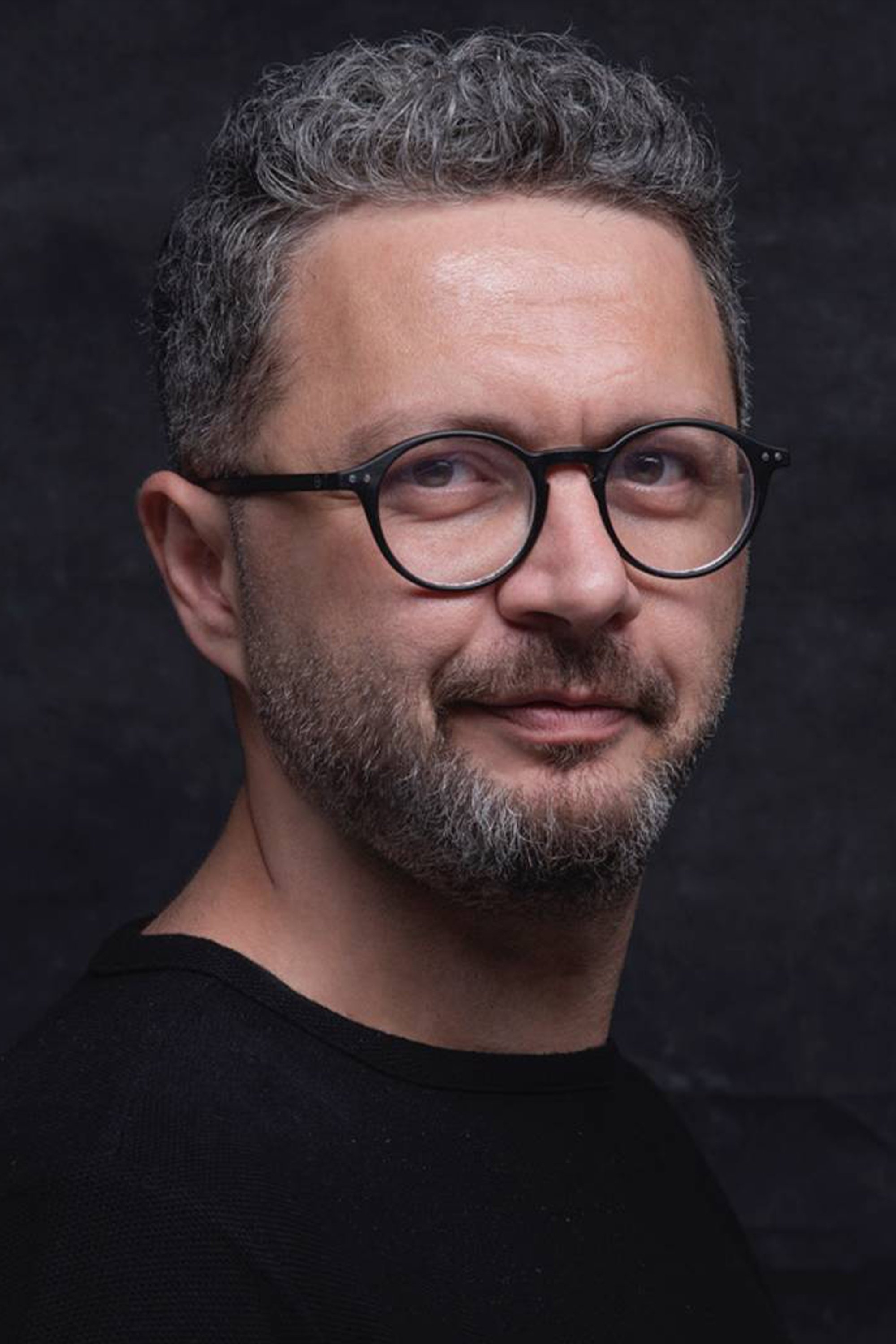 İbrahim Selim backdrop