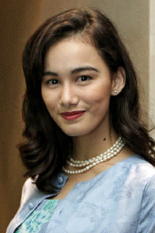 Mentari De Marelle backdrop