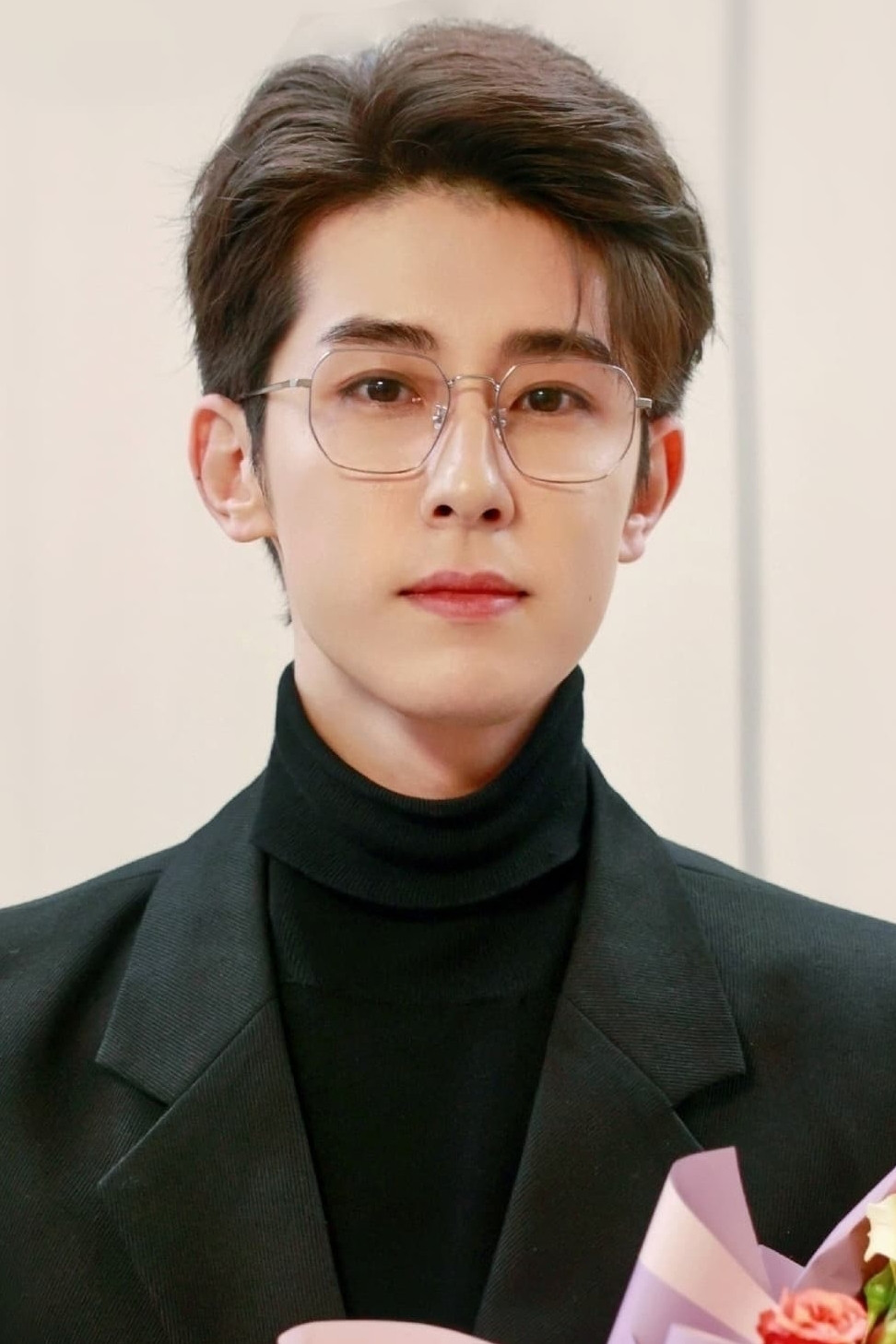 Lin Fengsong backdrop