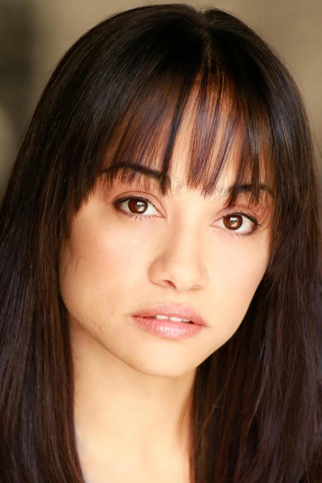 Tara Arroyave backdrop