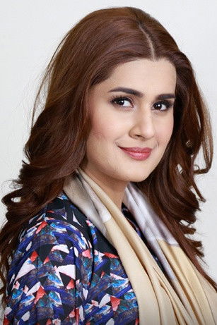 Kubra Khan backdrop