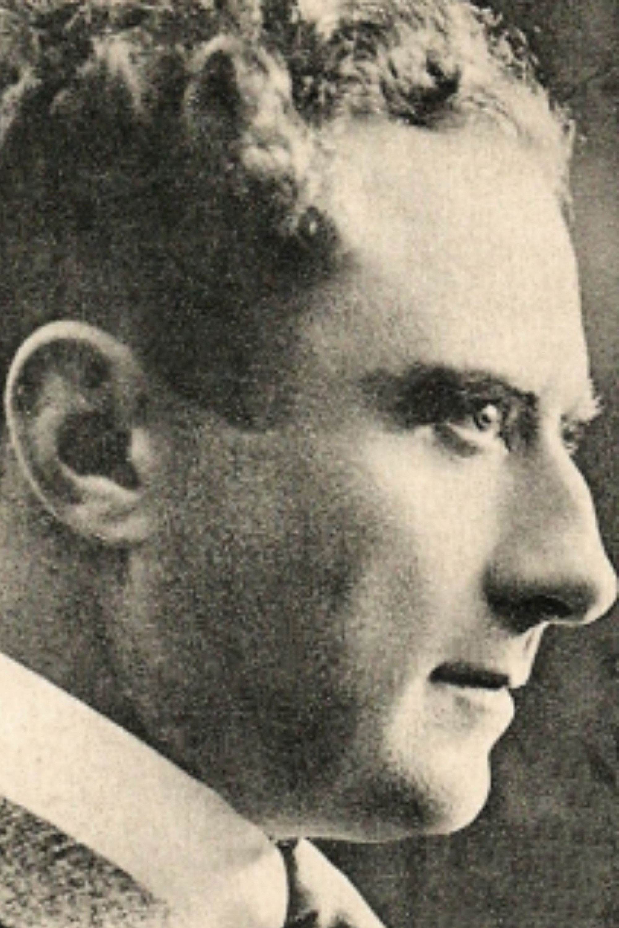 Mario Guaita-Ausonia backdrop