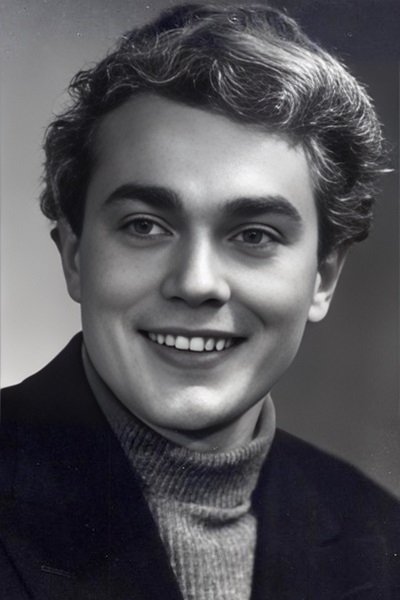 Eduard Koshman backdrop