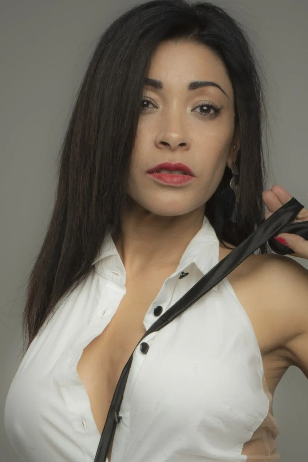 Ydalia Suarez backdrop