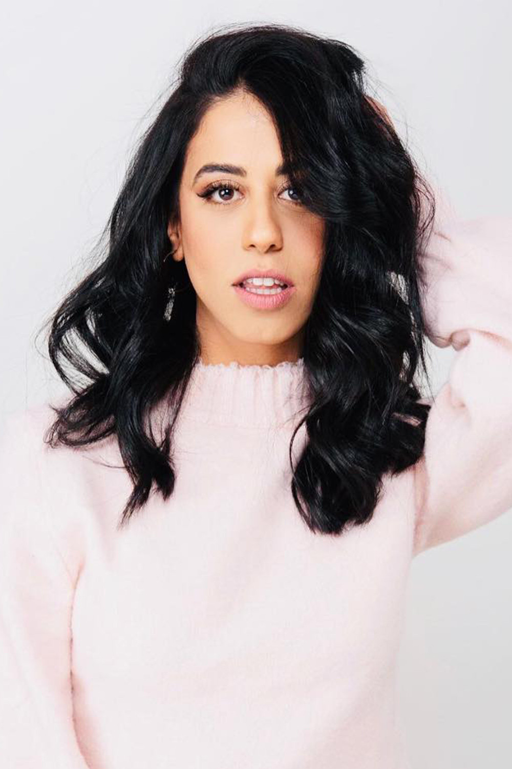 Adi Havshush backdrop