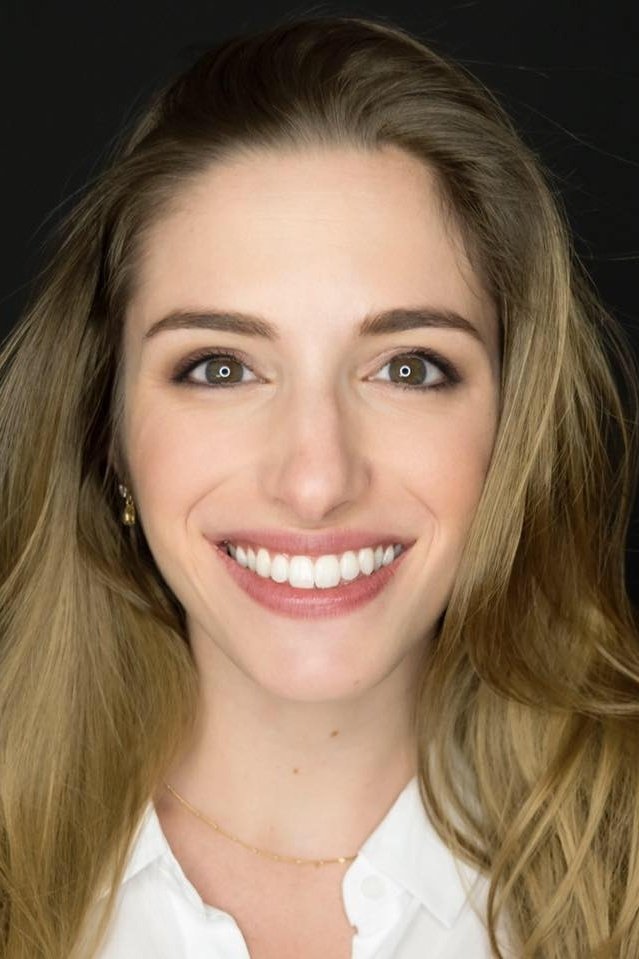 Clara Verdier backdrop