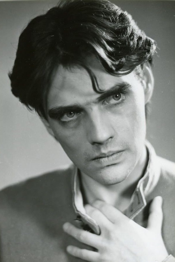 Dmitri Pisarenko backdrop