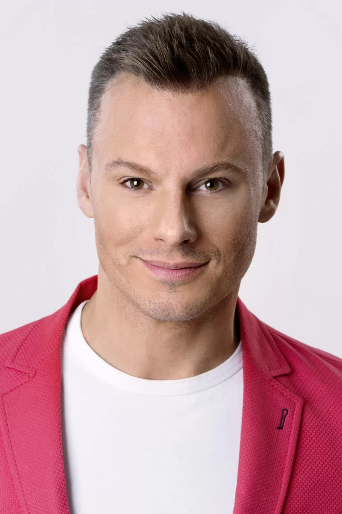 Magnus Carlsson backdrop