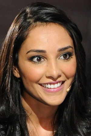 Juliana Moreira backdrop