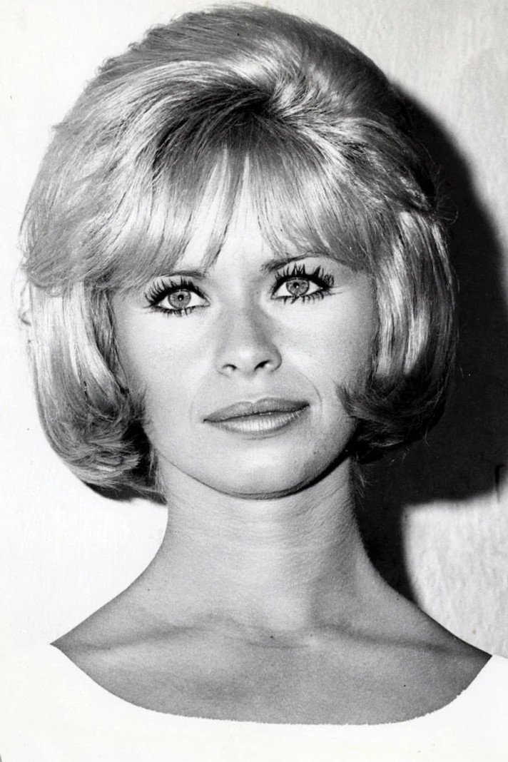 Beverly Washburn backdrop