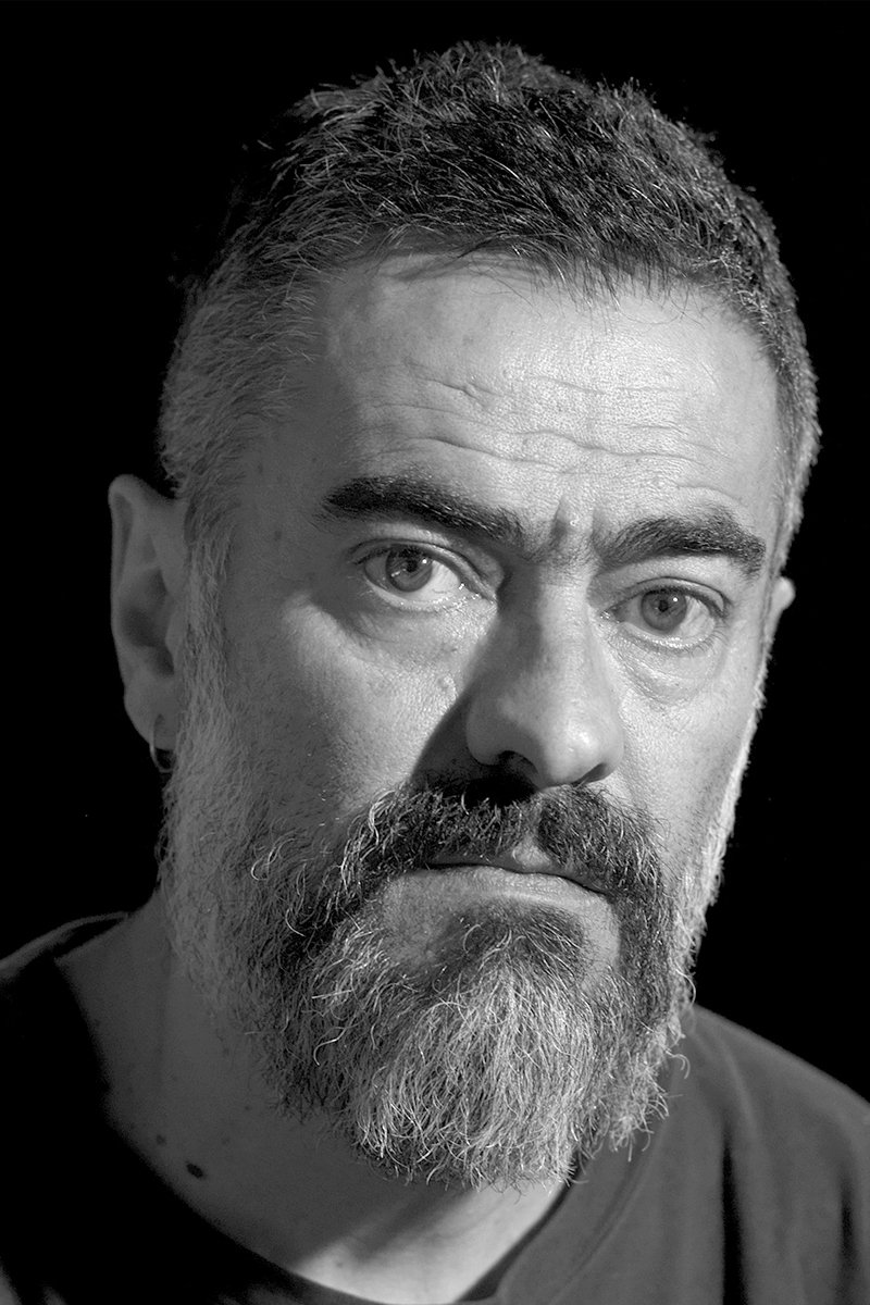 Rafael Escolar backdrop