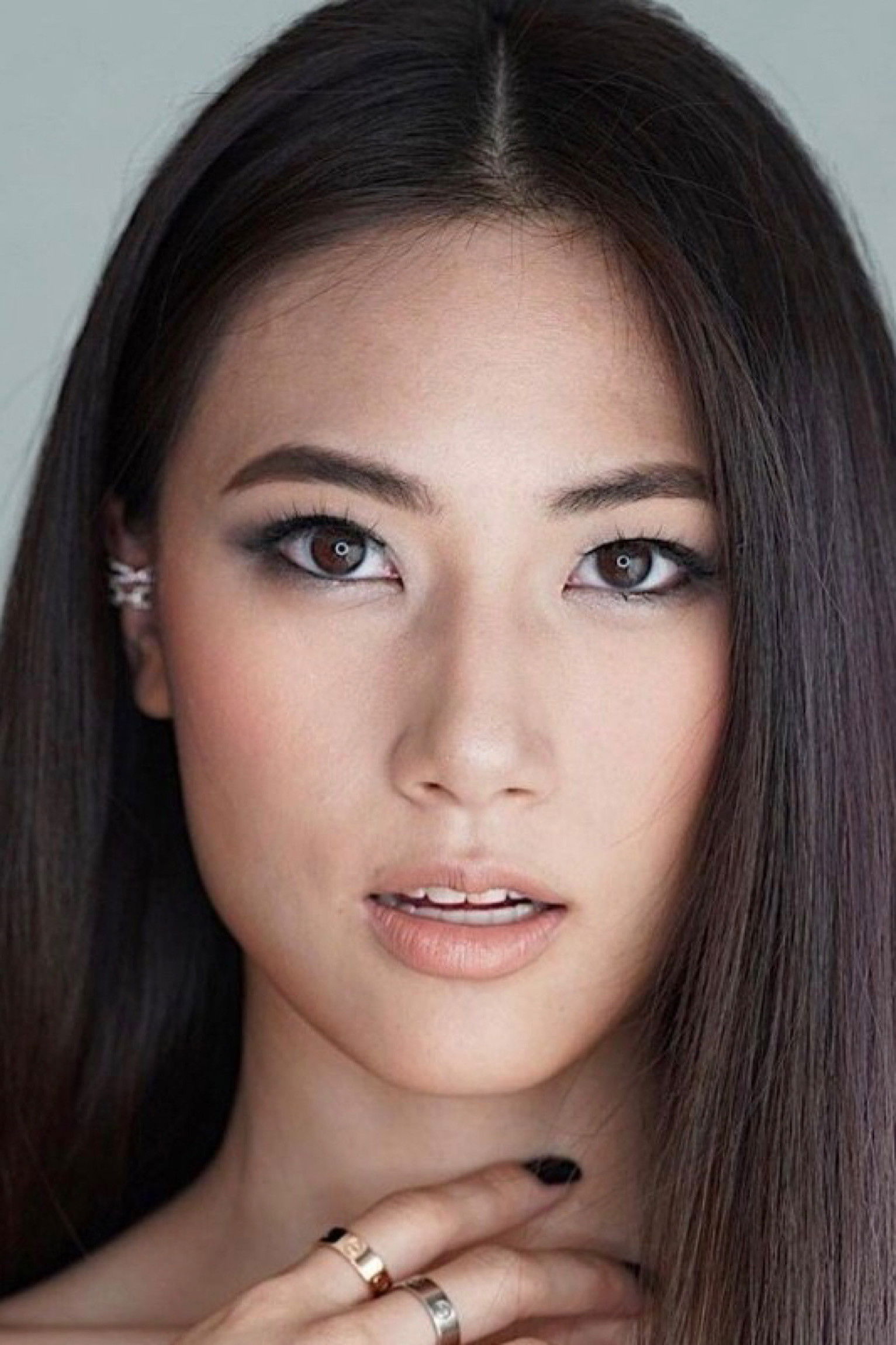 Chontida Asavahame backdrop