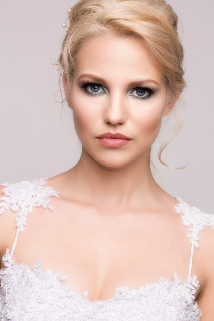 Laura Flannery backdrop