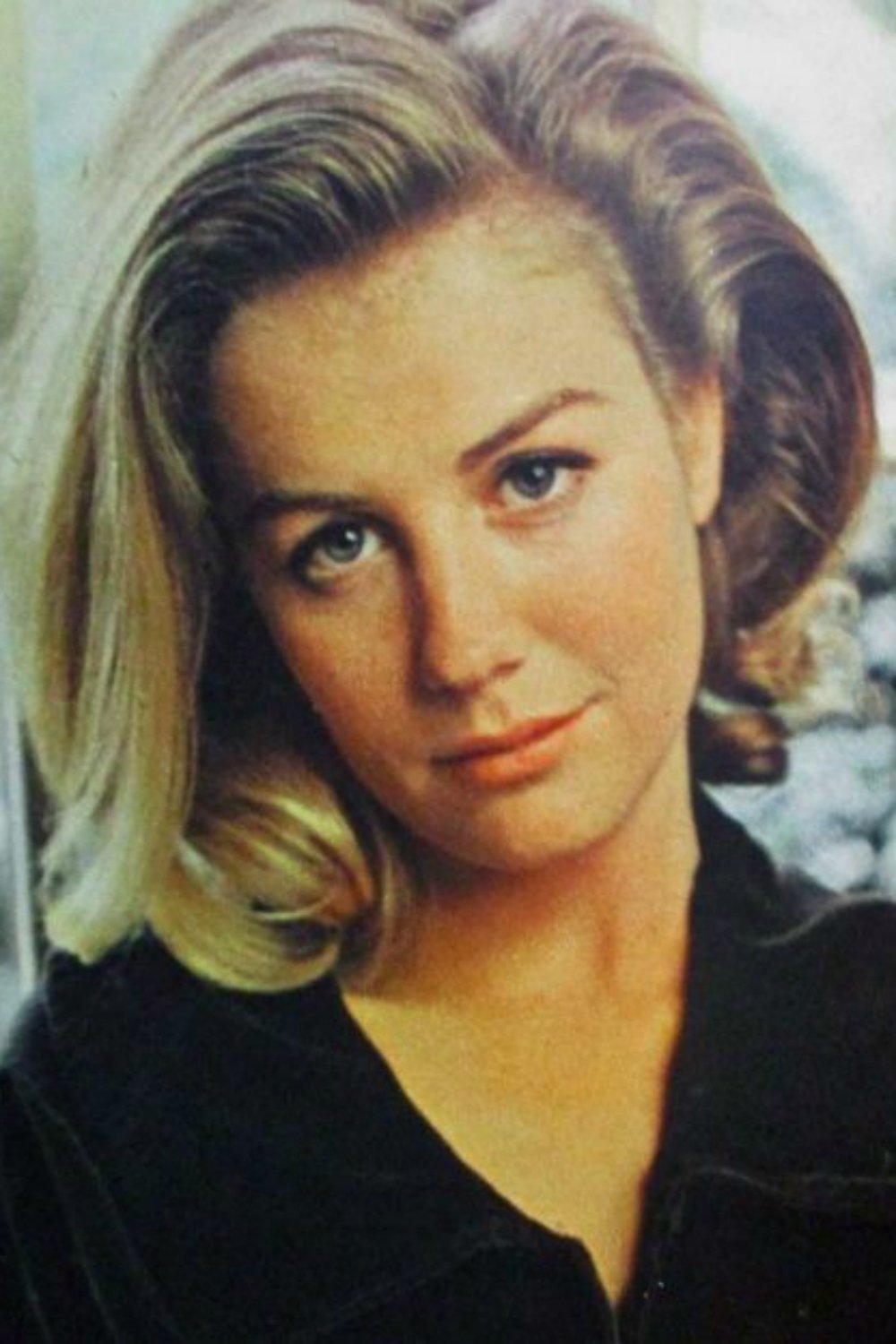 Valora Noland backdrop