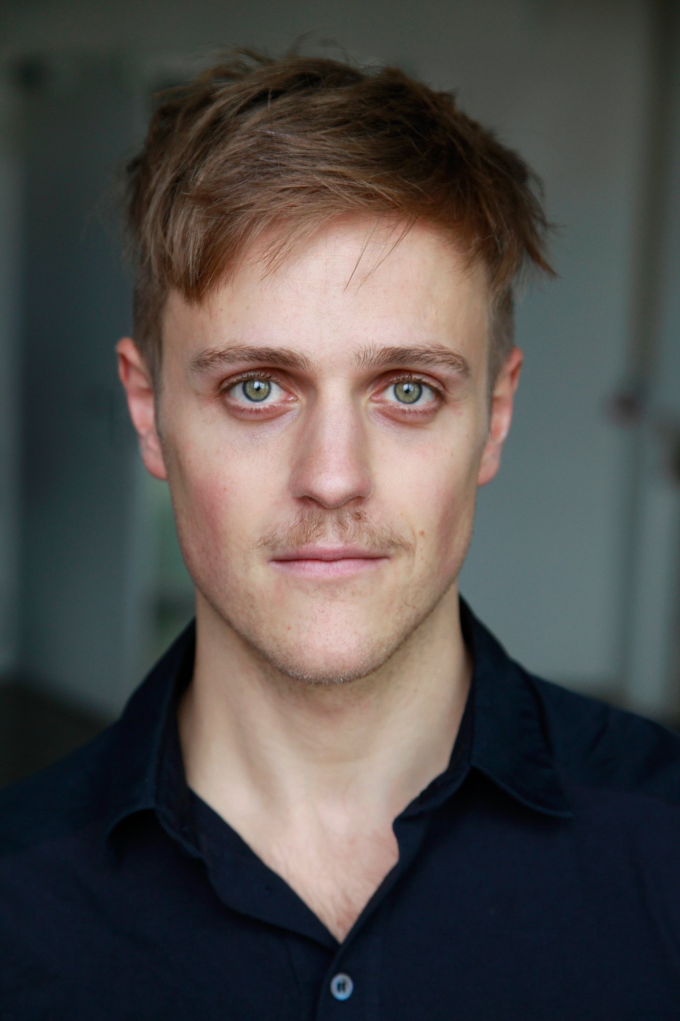 Stefan Hartmann backdrop