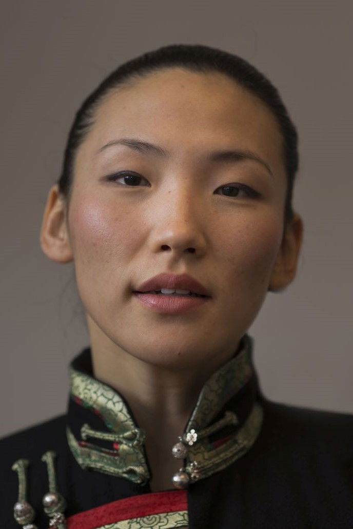 Uisenma Borchu backdrop