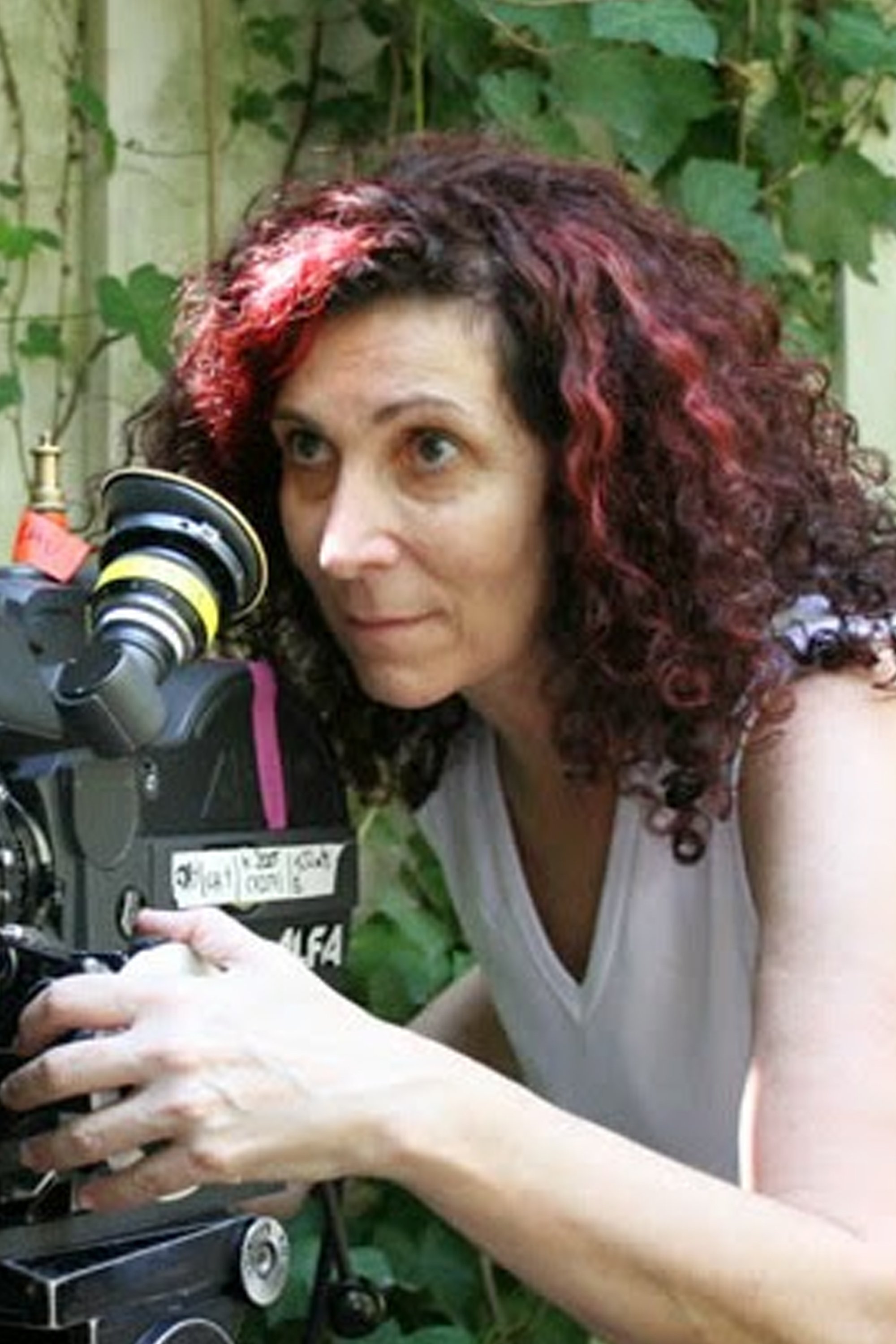 María Victoria Menis backdrop