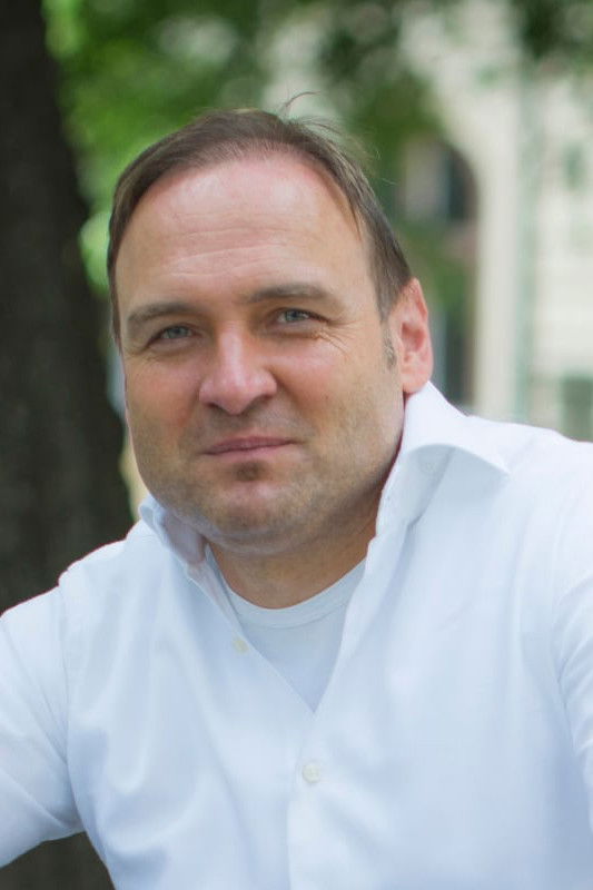 Kurt Schmidinger backdrop