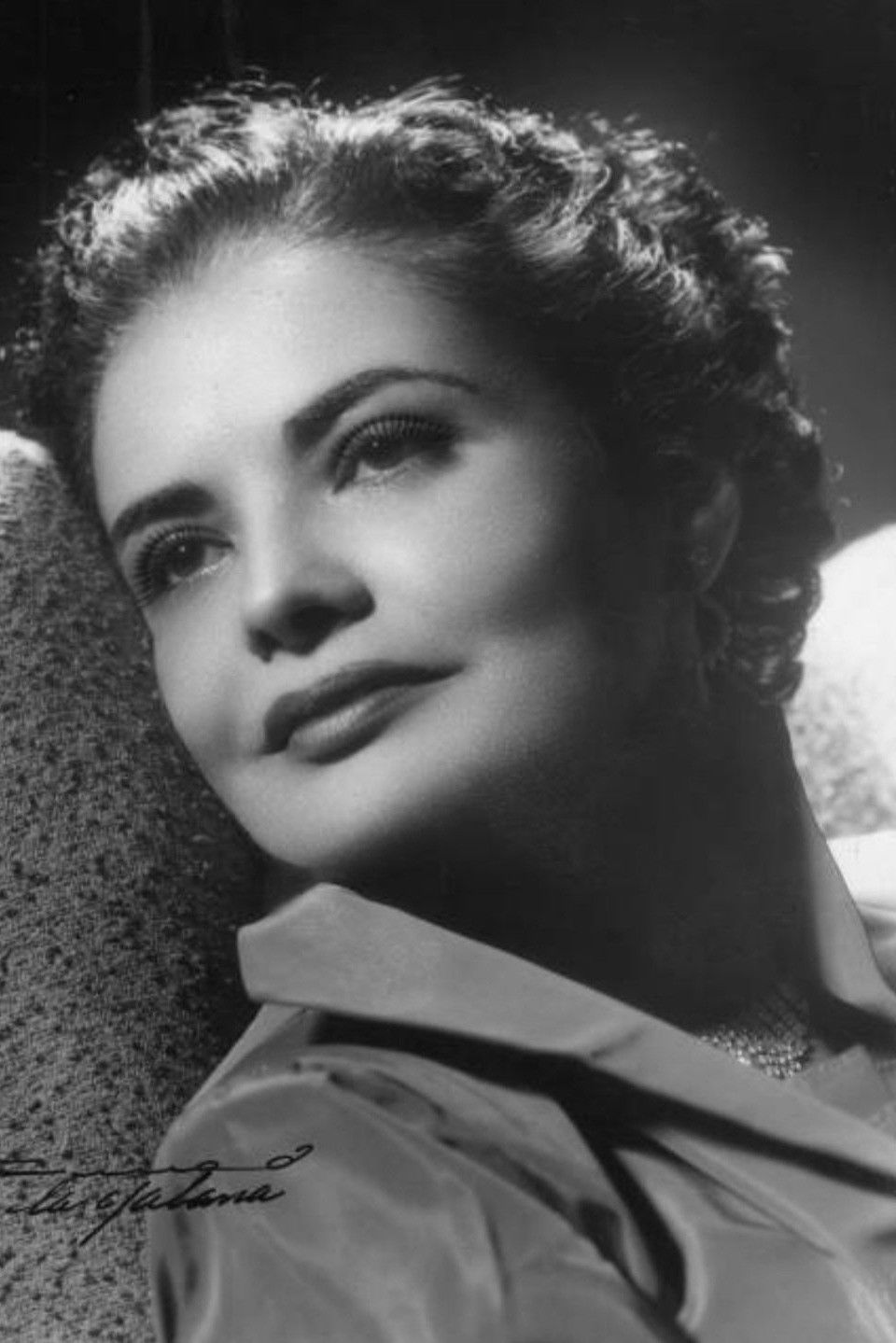 Lucy Boscana backdrop