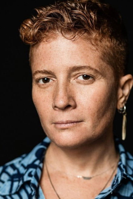 Carla Cavina backdrop