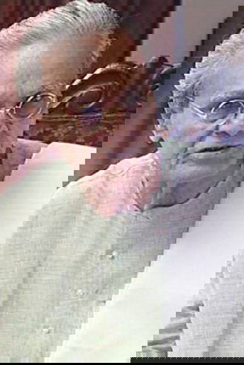 Monu Mukherjee backdrop