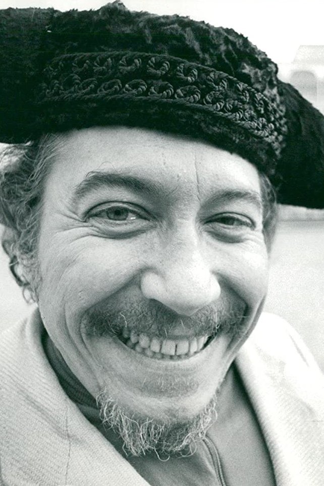 Majkell Dan backdrop