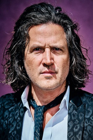 Tommy Barbarella backdrop